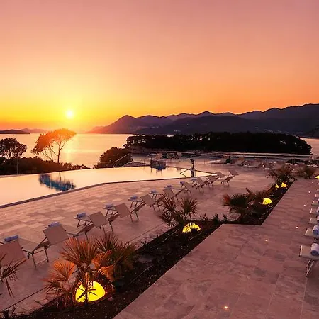 Valamar Argosy Hotel 